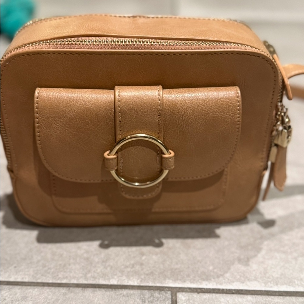 Miztique Tan Vegan Leather Crossbody Camera Bag